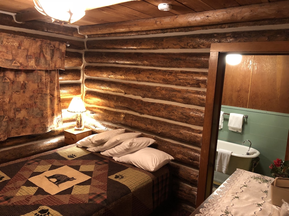 The Historic Madison Hotel Motel - photo 7