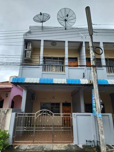 No 25 by SaamSaao HomeStay Betong 4 Bedroom — 4-Star Luxury Hotel in Betong, Thailand