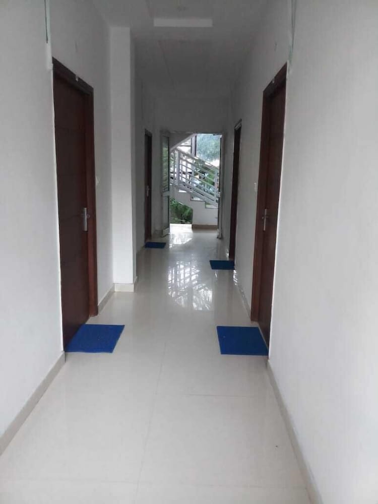 Hotel Snow Ark inn Dalhousie in Dalhousie, India