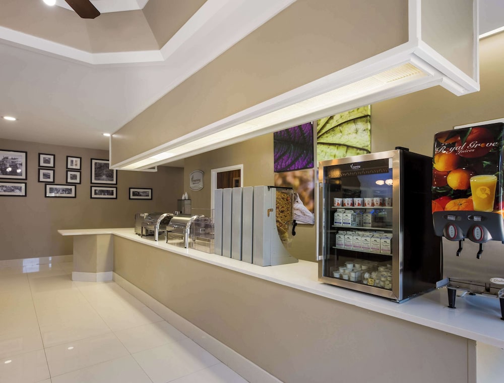 MainStay Suites Savannah Midtown - photo 32