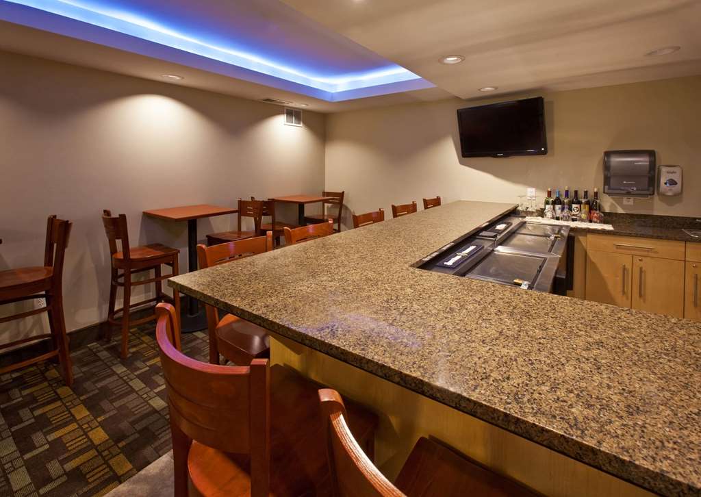 AmericInn by Wyndham Fairfield - photo 35