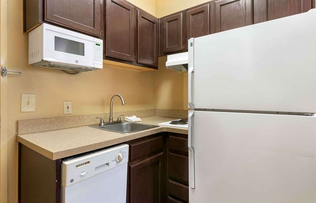 Extended Stay America Overland Park Metcalf - photo 27