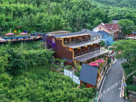 Dk's Inn - carbon neutral hotel in Coron