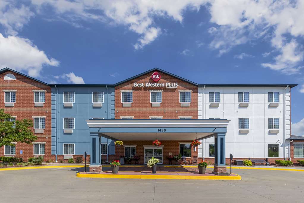 Best Western Plus Des Moines West Inn & Suites - photo 10