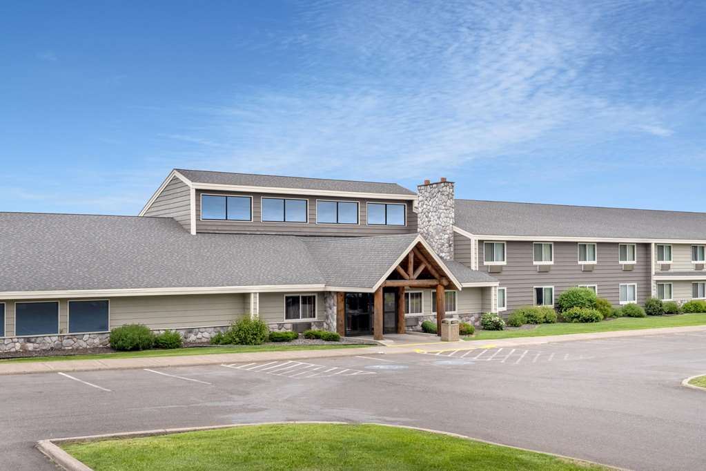 AmericInn by Wyndham Two Harbors Near Lake Superior — hotel in Two Harbors