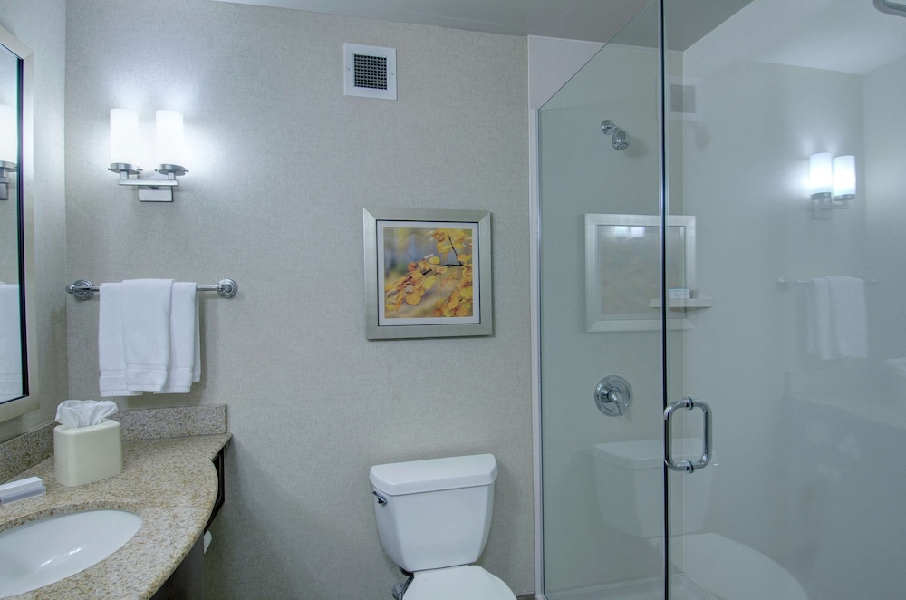 Hilton Garden Inn Norwalk - photo 37
