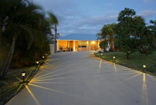 Private Cozy Coastal 3br with Pool — hotel in Port Saint Lucie