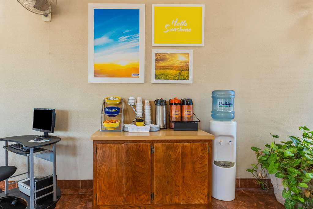 Americas Best Value Inn Elk City - photo 8