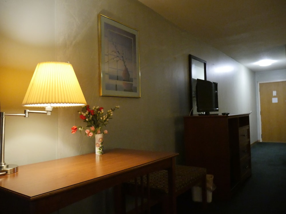 Sun Inn Motel - photo 17