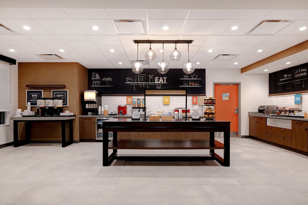 Hampton Inn Crown Point - photo 19