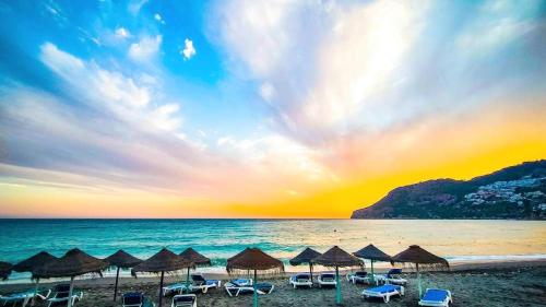 Rosalia Playa San Cristobal Wifi Netflix in Almunecar, Spain