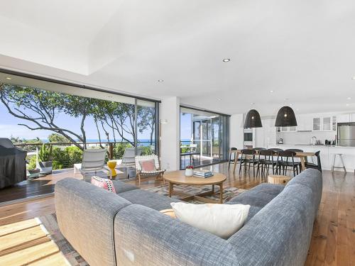 Stunning Seaviews Sunshine Beach — Sunshine Beach — photo 3