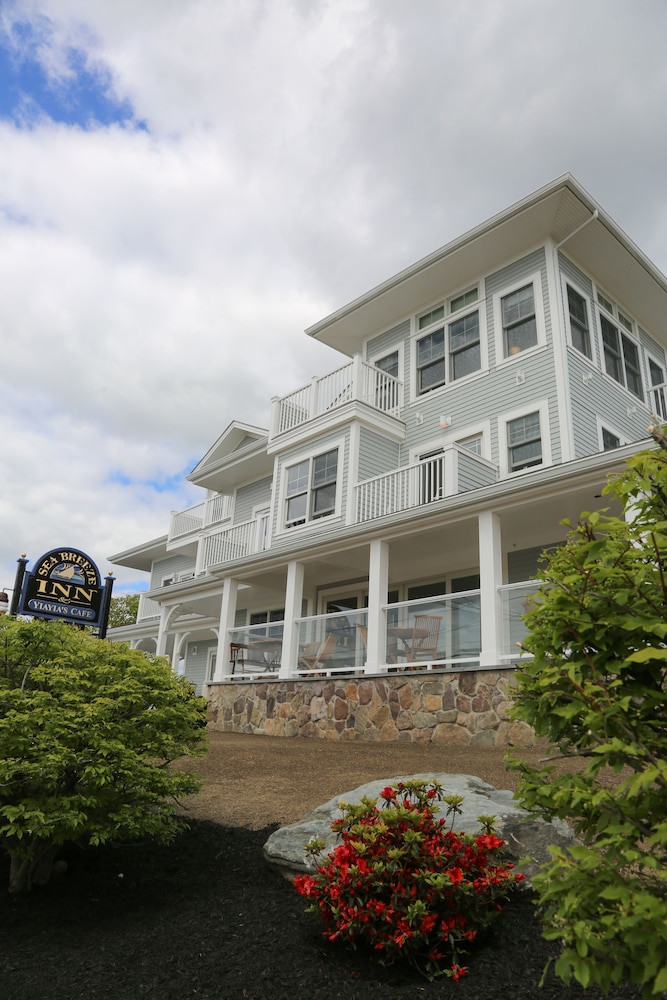 The Sea Breeze Inn - photo 56