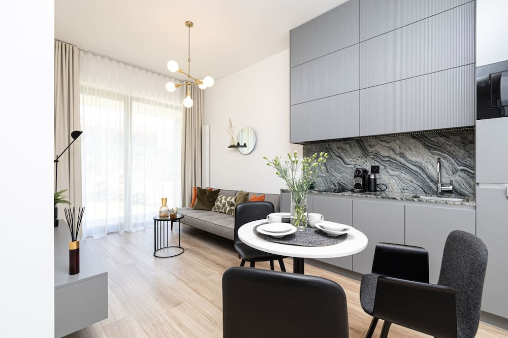 Rogowo Shellter by 2HomeRent — 4-Star Luxury Hotel in Rogowo, Poland