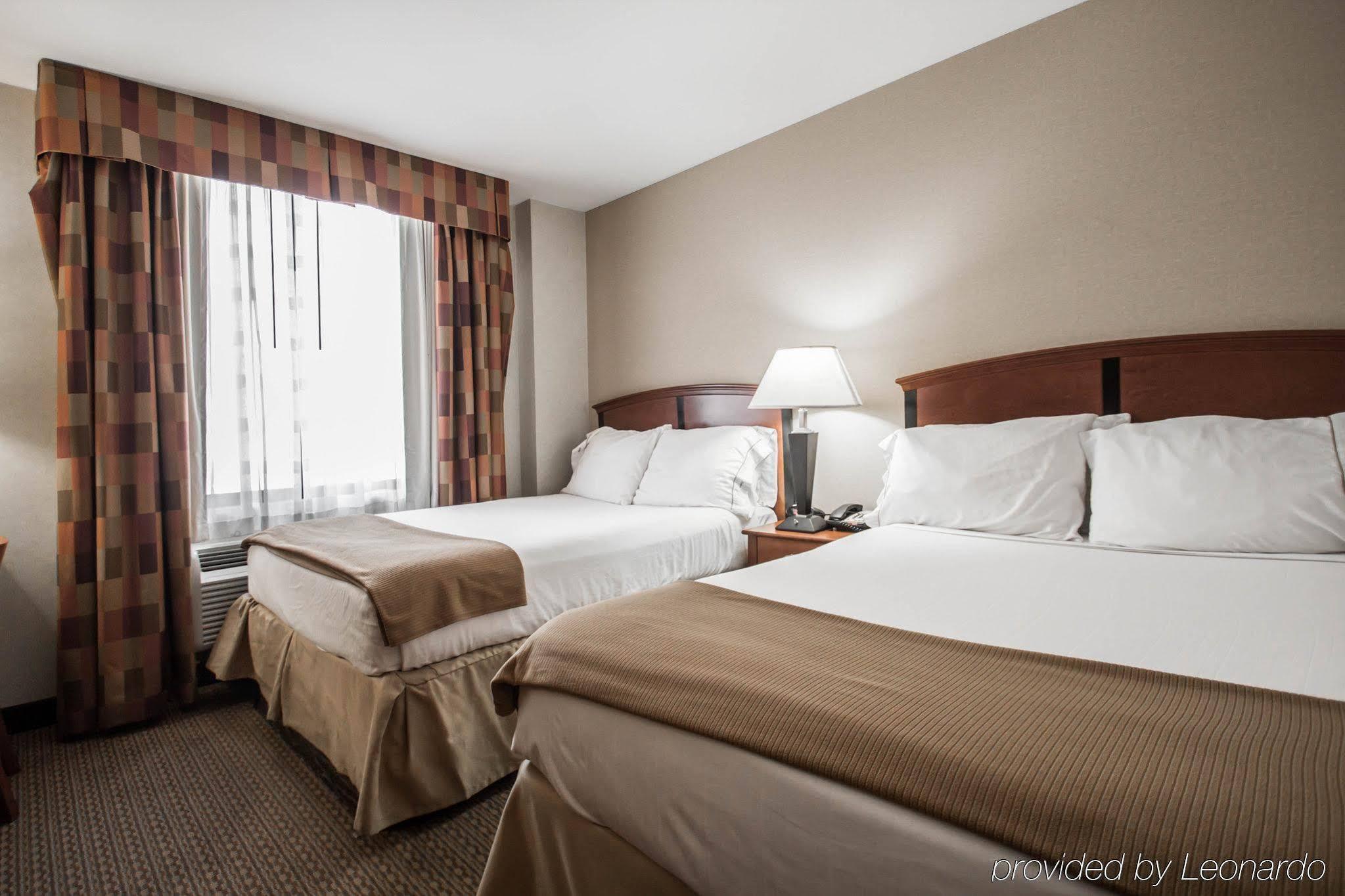 Red Lion Inn and Suites Brooklyn - photo 5