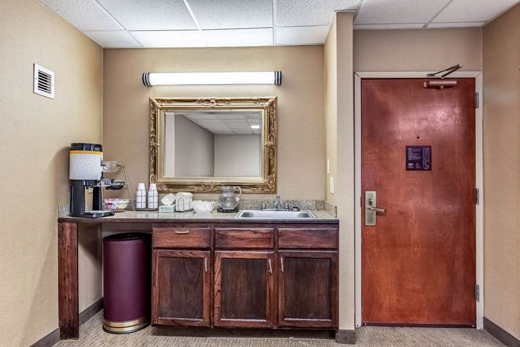 Wingate by Wyndham Conway AR - photo 28