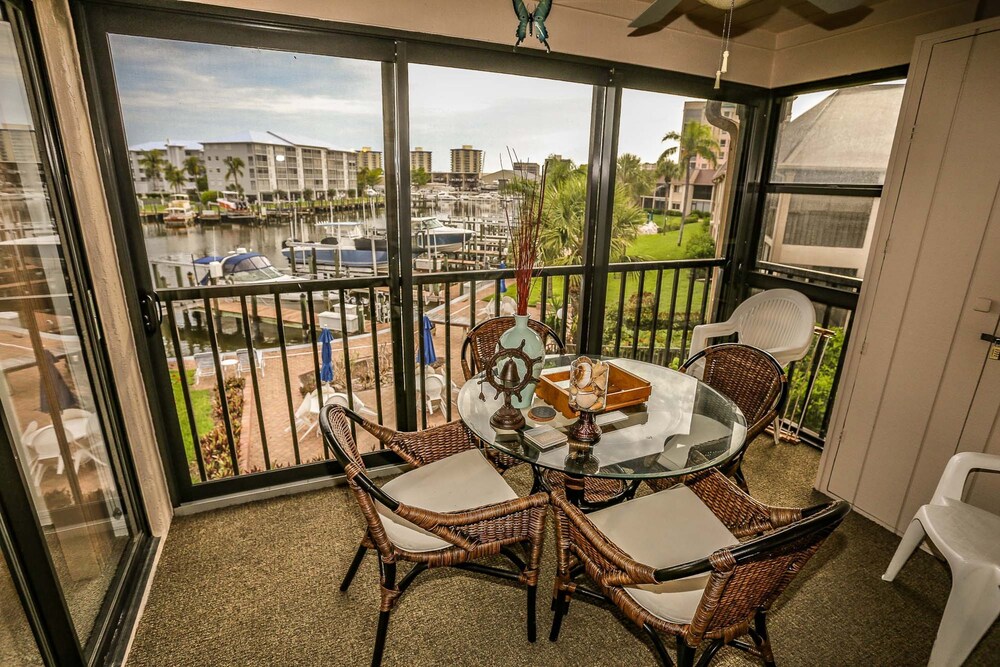 Estero Yacht & Racquet 218 Fort Myers Beach - photo 15