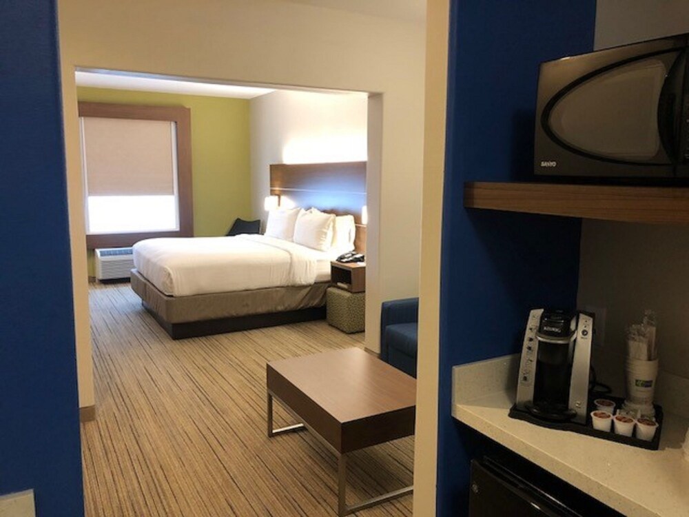 Holiday Inn Express & Suites Rio Grand by IHG - photo 12