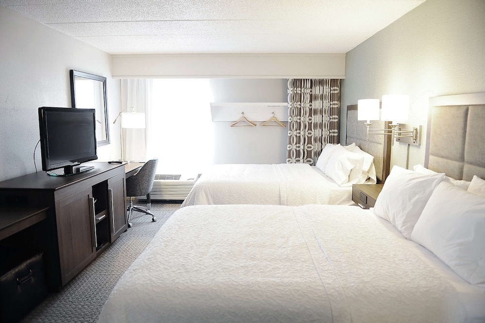 DoubleTree by Hilton Sterling Dulles Airport - photo 6