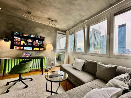 Palace 2 Wifi 600 Mbs 55 Tv Netflix Hbo 2Xmetro Appletv in Warsaw, Poland