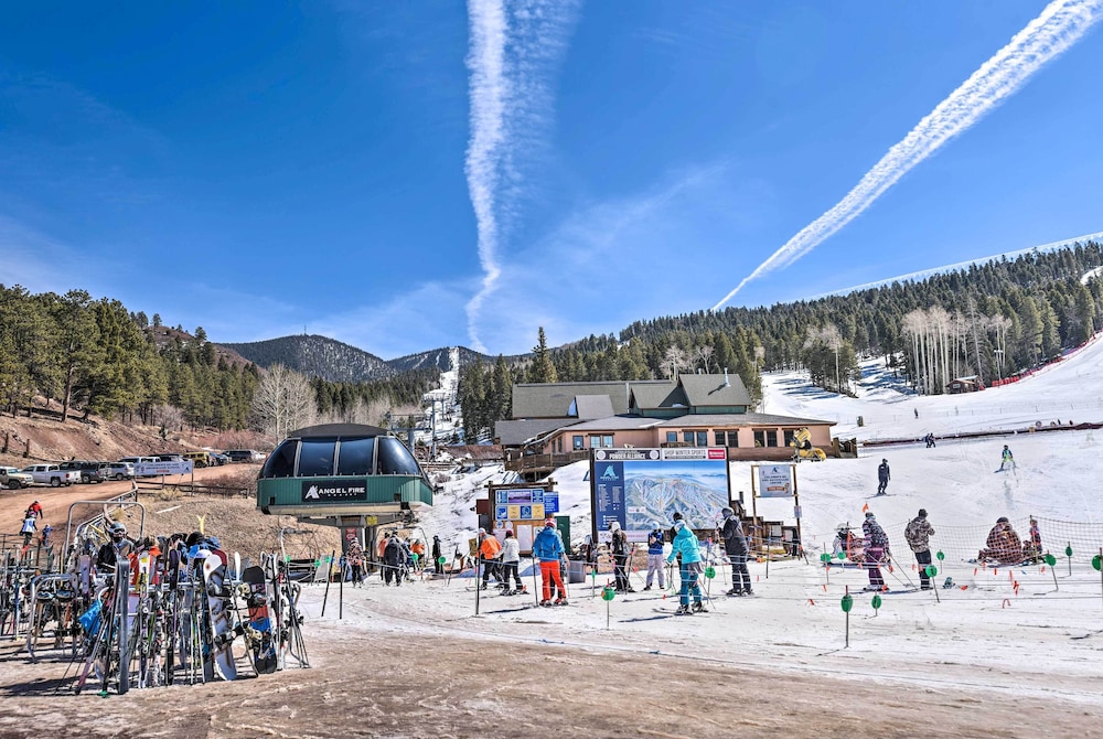 Angel Fire Condo with Fireplace Less Than 1 Mi to Ski Resort - photo 17