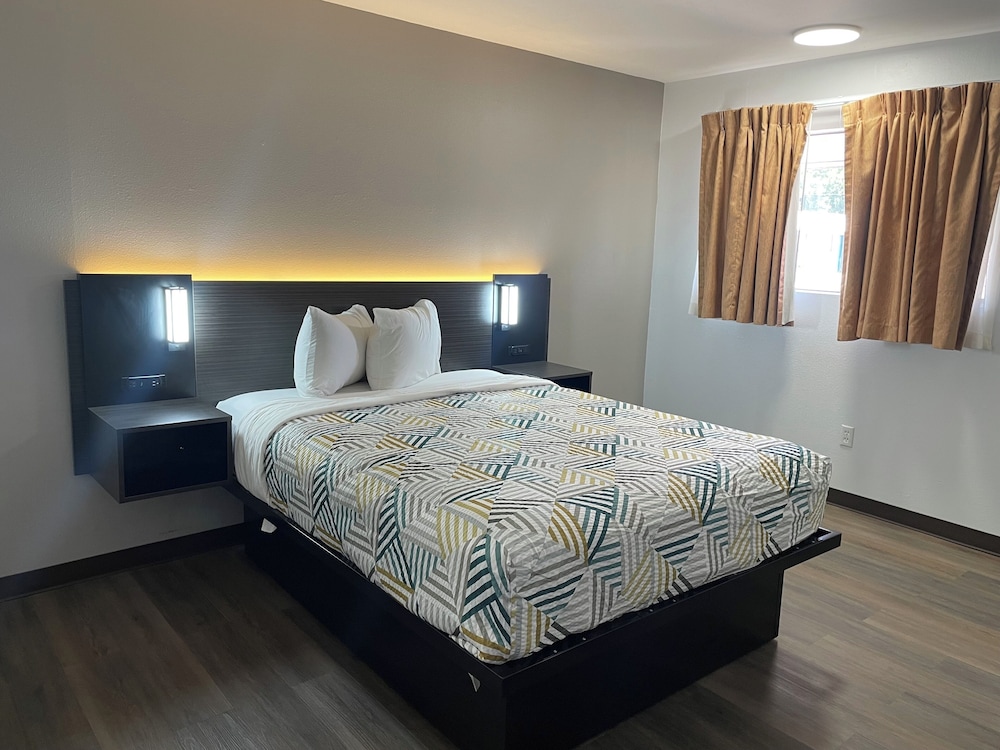 Motel 6 Artesia NM - photo 16