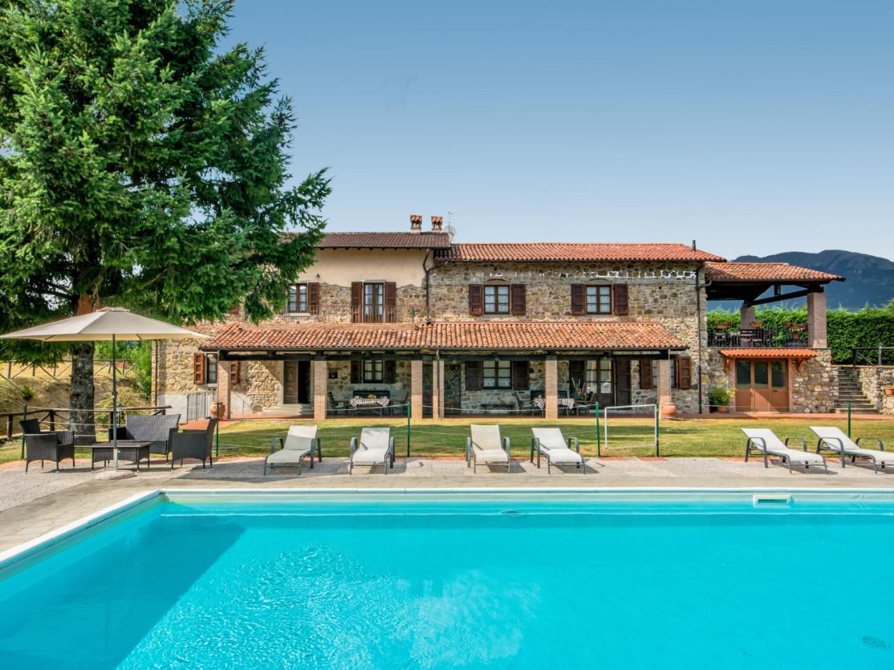 Holiday Home la Fenice by Interhome — 4-Star Luxury Hotel in Camporgiano, Italy