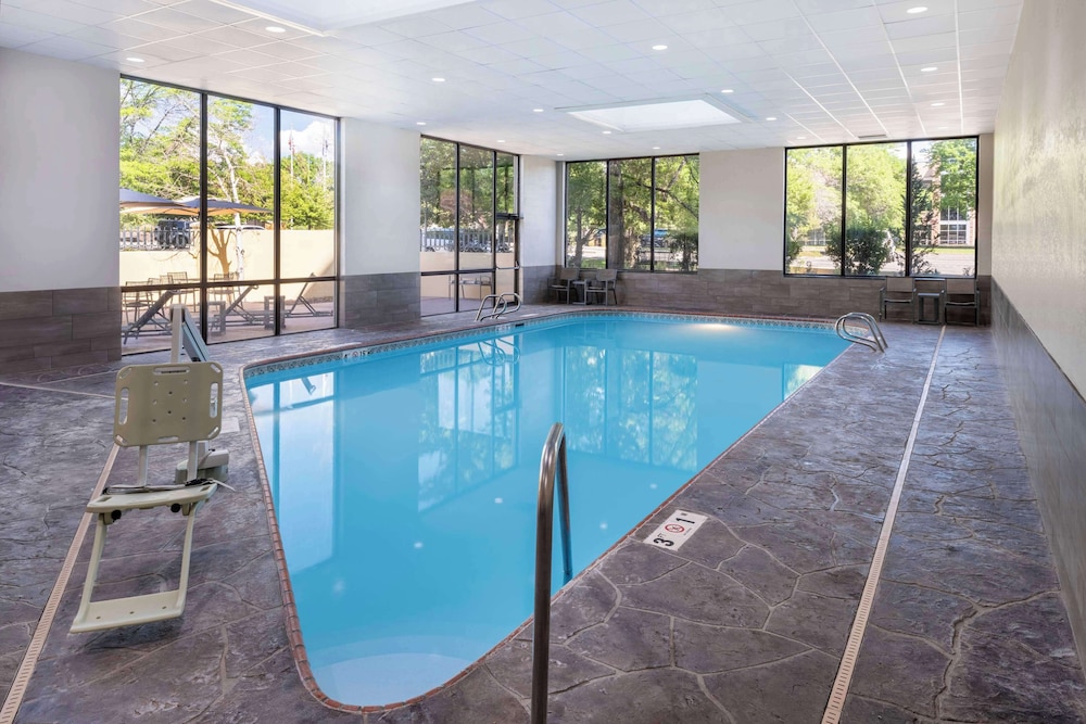 Hilton Fort Collins - photo 39