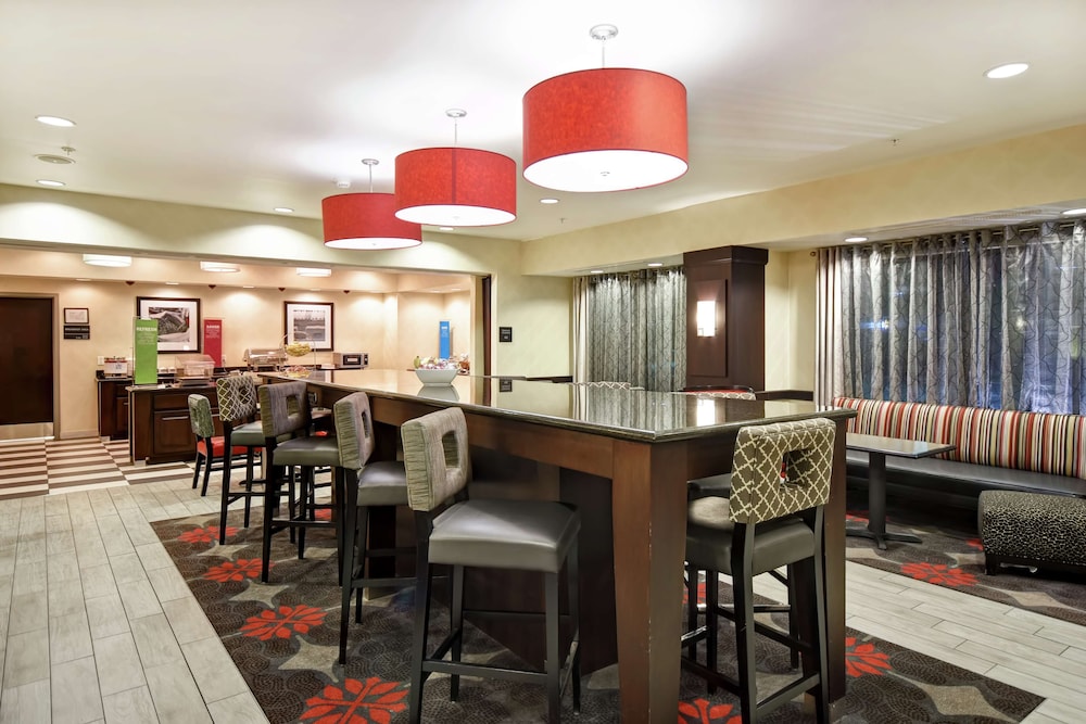 Hampton Inn Middletown - photo 55