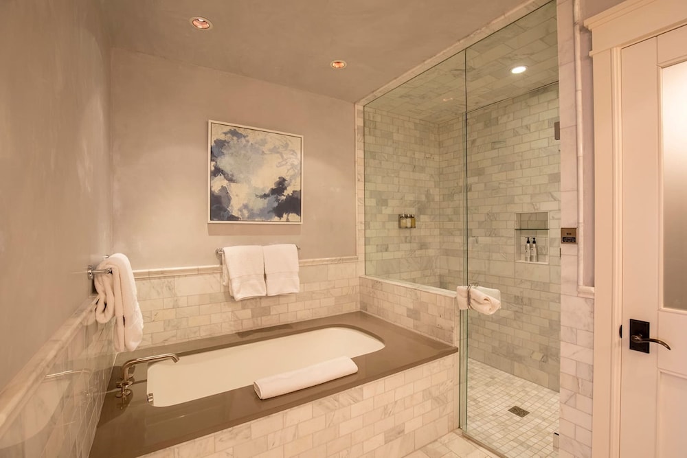 Element 52 Auberge Collection - photo 340