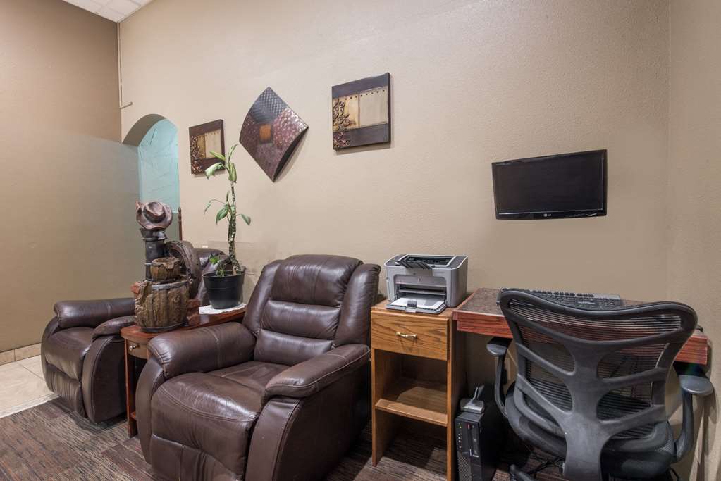 Super 8 by Wyndham Bismarck - photo 17