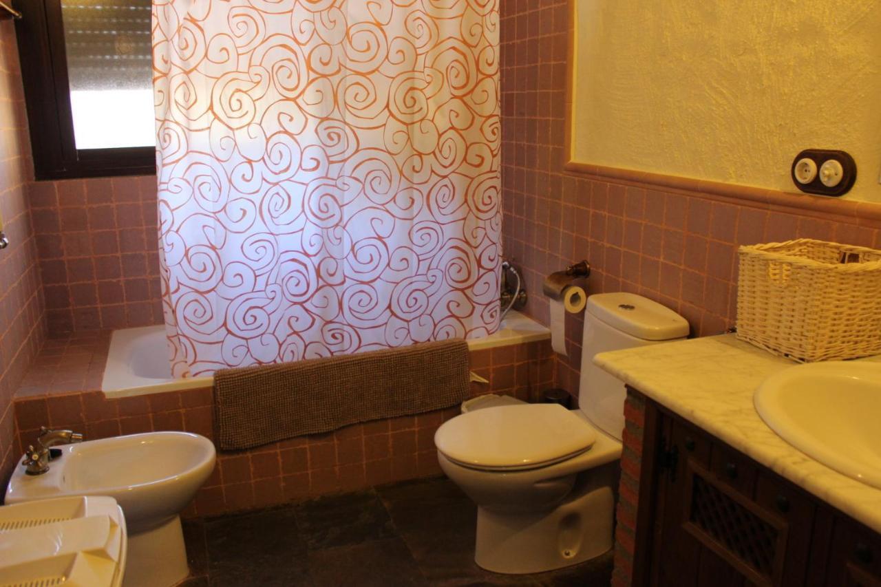 Casas Rurales las Cuevas El Rincon — hotel in Fuentes De Leon