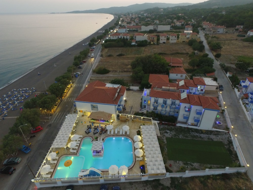 Hotel Aphrodite Beach — Polichnitos