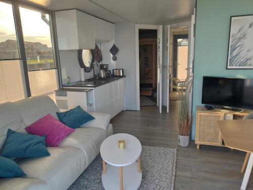 Hausboot Fjord Capella Solarboot in Barth in Barth, Germany