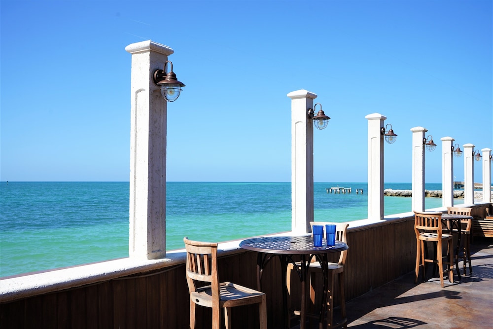 Glunz Ocean Beach Hotel & Resort - photo 95