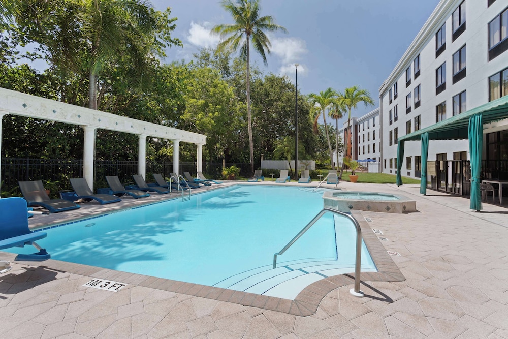 Hampton Inn & Suites Boynton Beach - photo 30