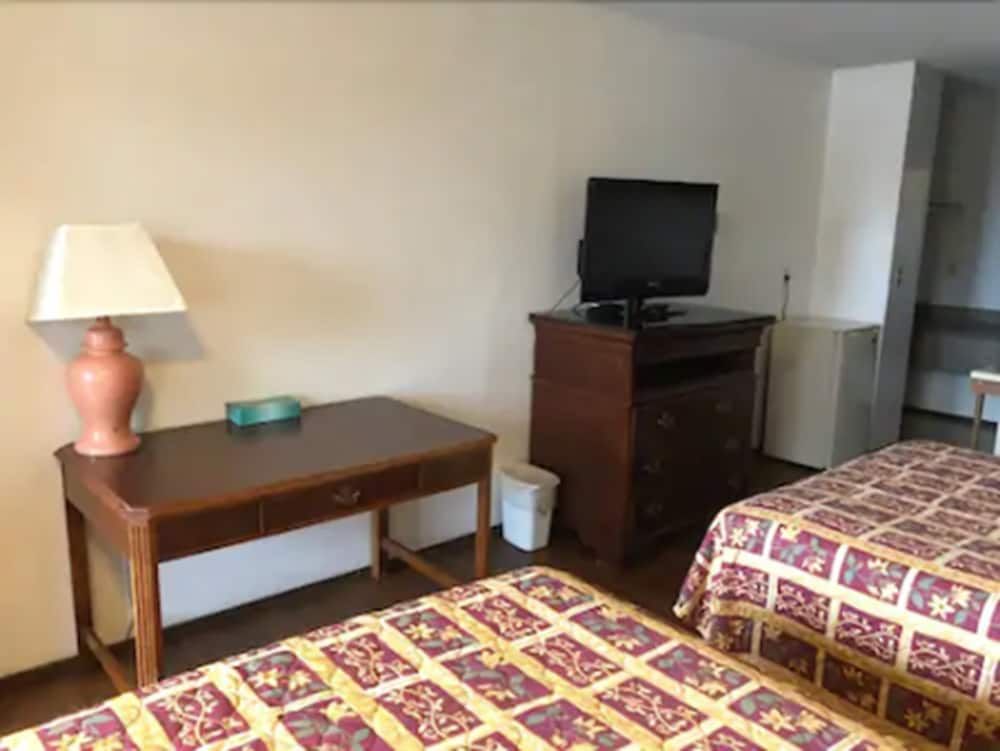 Kings Motor Inn - photo 10