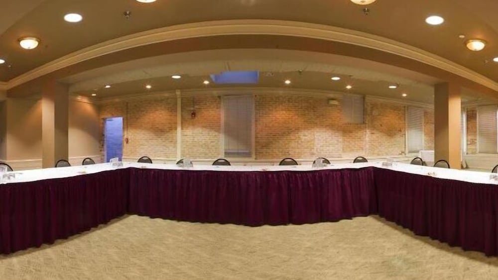 Staybridge Suites San Antonio Downtown Conv Ctr by IHG - photo 34