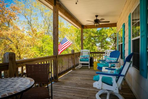 Nemo's Place by Oak Island Accommodations - photo 3