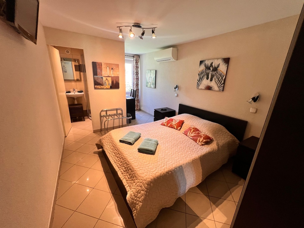Rv Sidence Mart Ins - carbon neutral hotel in Callas