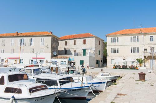 Apartment Mileta Sali — 4-Star Luxury Hotel in Sali, Croatia