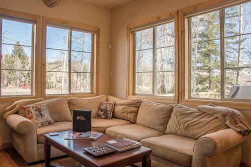 Townhomes at River Run Unit E — 4-Star Luxury Hotel in Ketchum, United States