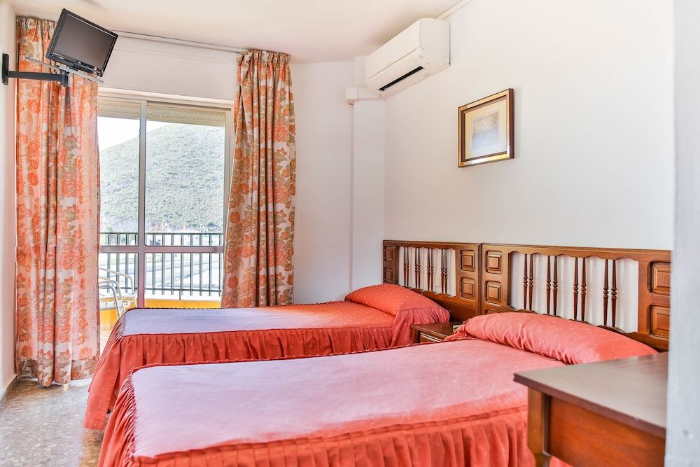 Hotel Ibérico — Castell De Ferro — photo 3