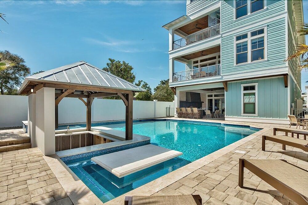 Dolphin Street Home 69 by RedAwning — 4-Star Luxury Hotel in Destin, United States