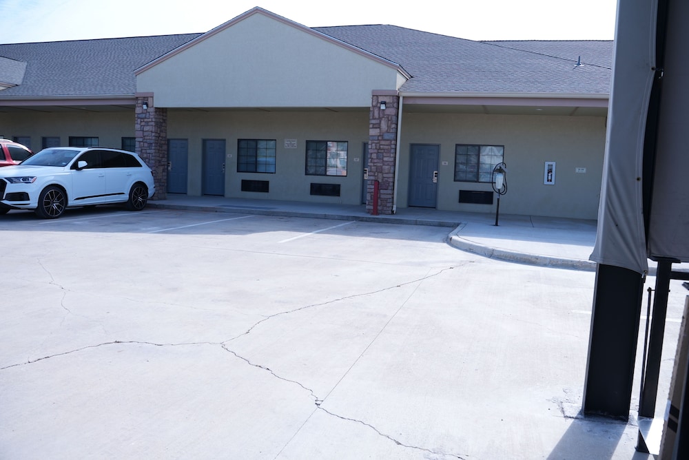 Sunbridge Inn and Suites - photo 44