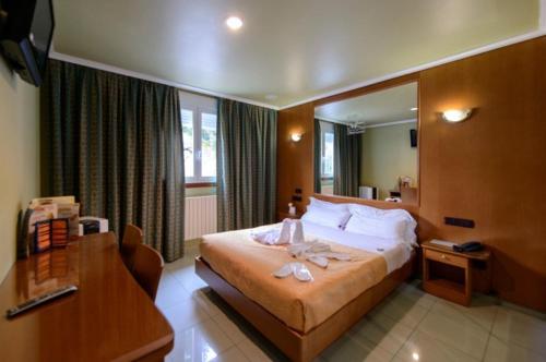 Motel Cancun Barbadas Ourense — Toen