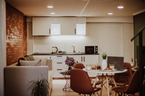 Luxury Duplex Suites City Center