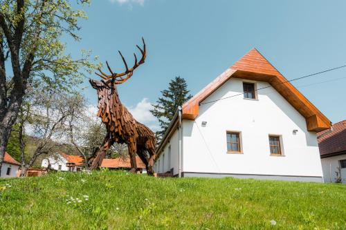 Glashütte Kisújbánya Vadászház — hotel in Hosszuheteny
