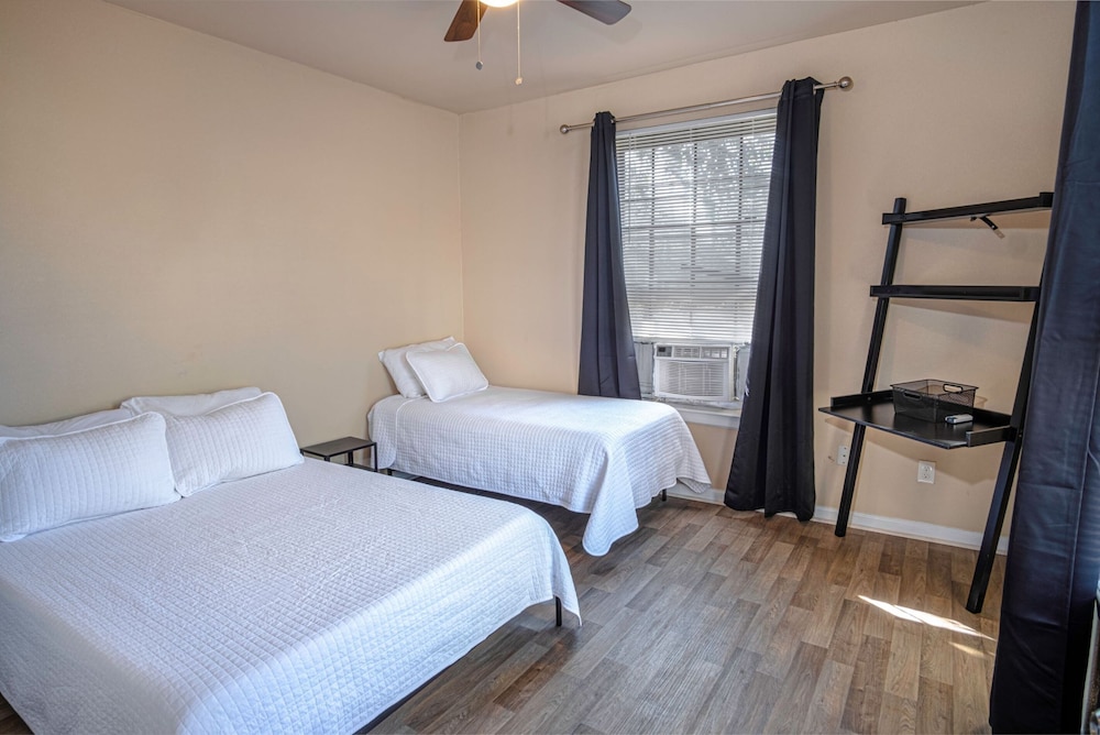 Nice 3br 2ba Near Downtown 2 min At&t Center - photo 8