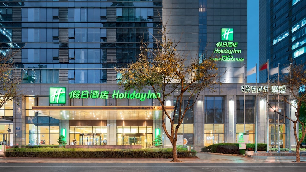 Holiday Inn Chengdu Oriental Plaza by IHG — 4-Star Luxury Hotel in Chengdu, People's Republic of China